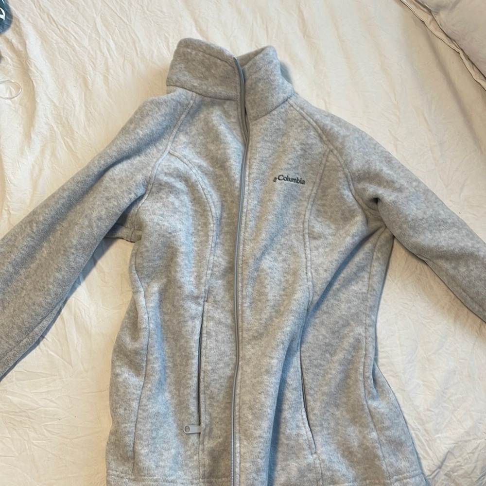Colombia Fleece women’s medium. Brand new without tags, never worn.